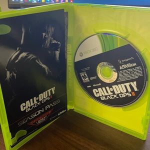 Xbox 360 Call of Duty Black Ops 2 Video Game